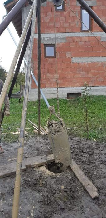 Foraje puturi apa manual si mecanizat