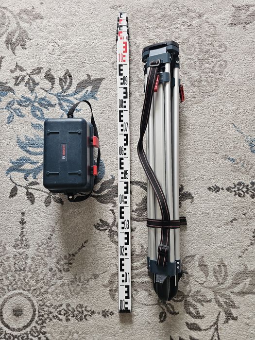 Нивелир Bosch GOL 32 D