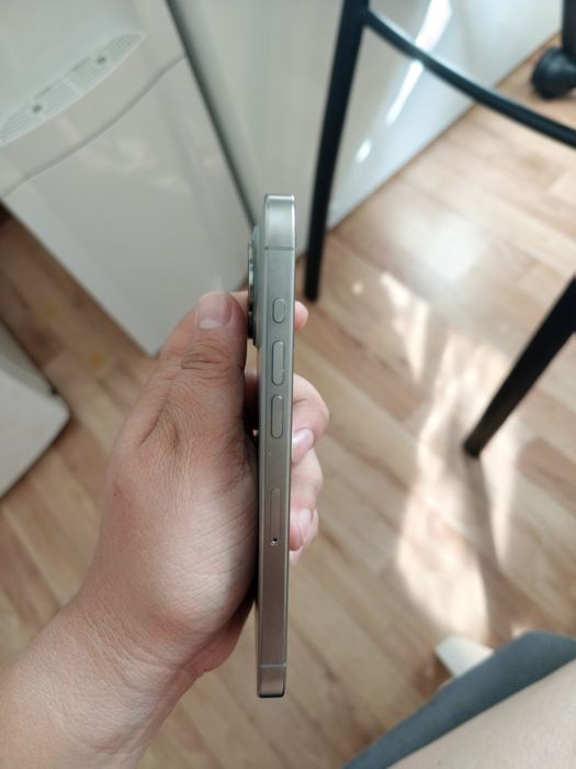 Продаю iphone 15 pro