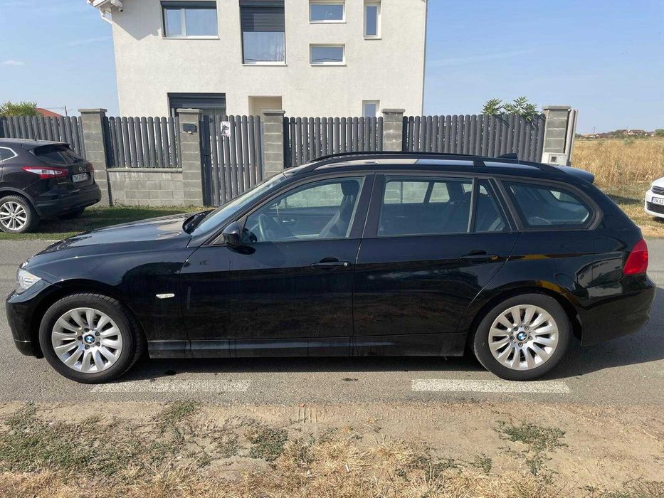 BMW 320 E91 facelift 177 cai xenon navigatie motor N47 EURO 5