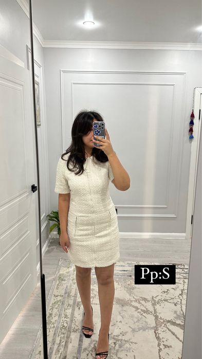 Продаеться    платья