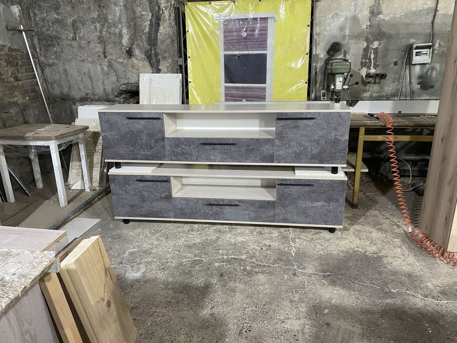 Продам тумбу под ТВ