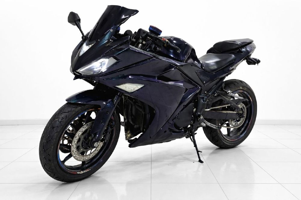 Мотоцикл электрический Yamaha R1
