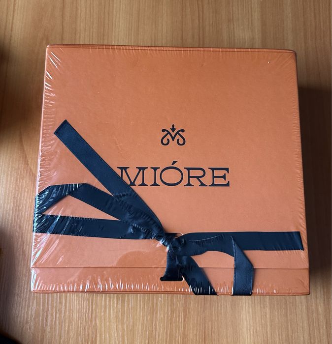 Продам шампунь Miore