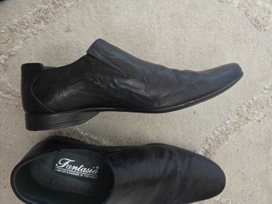 Продавам кожени обувки