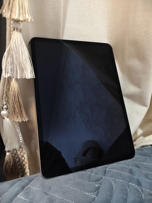 продам IPad pro 11. 2and 2020