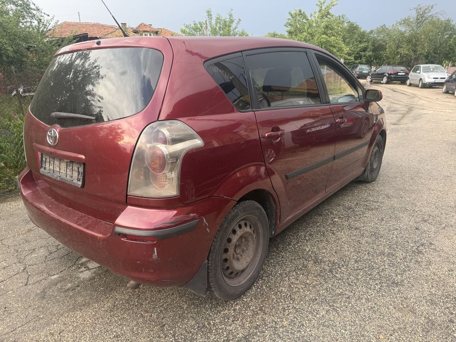 Тойота Корола Версо 2,0д 116кс на части/Toyota corola verso 2,0d 116k na chasti