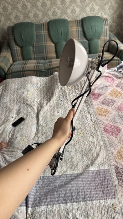 Лампа (очень хорошая)