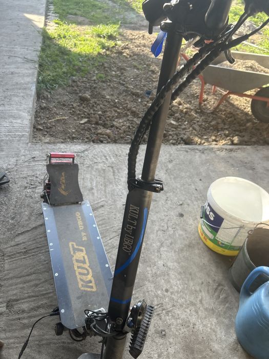 Trotineta eletrica KULT by UBGO