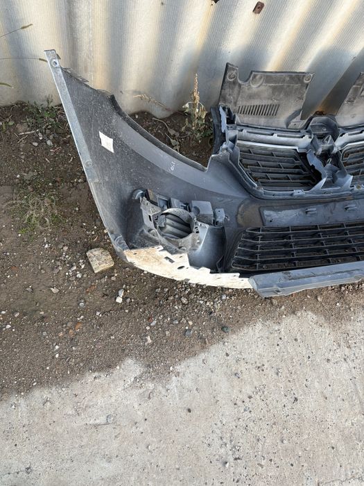 Продам бампер рено логан