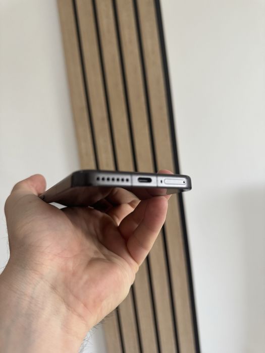 Xiaomi 15 - 3800 LEI magazin, 50 Mp camera, 12 GBR AM