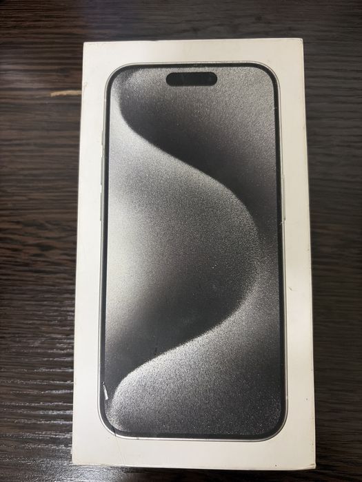 Продам айфон 15 про 128 гб белый титан