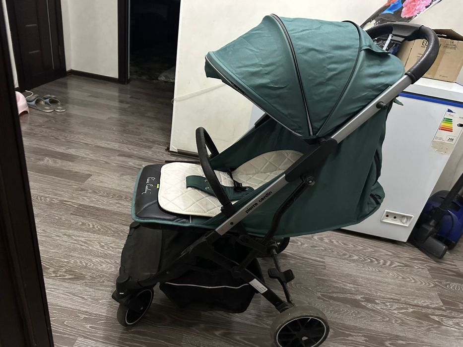 Коляска 2штука люлка 1шт