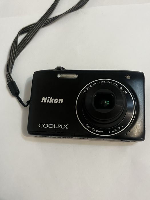 Nikon S3100 5xzoom optic 14mpx afisare data si ora