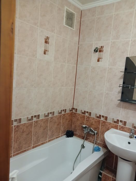 Сдам  1 ком-ую квартиру  аренду