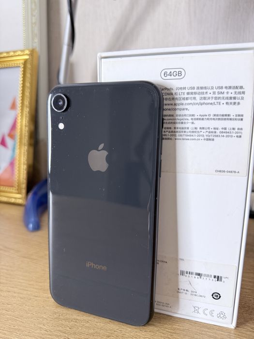 Телефон Iphone XR