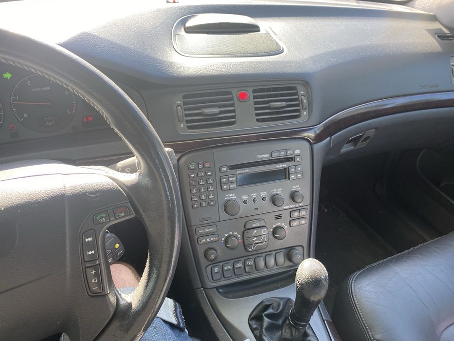 Продава се само на части Volvo S80 D5 2002г