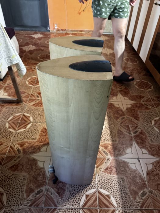 Boxe Kef iq5 incinte