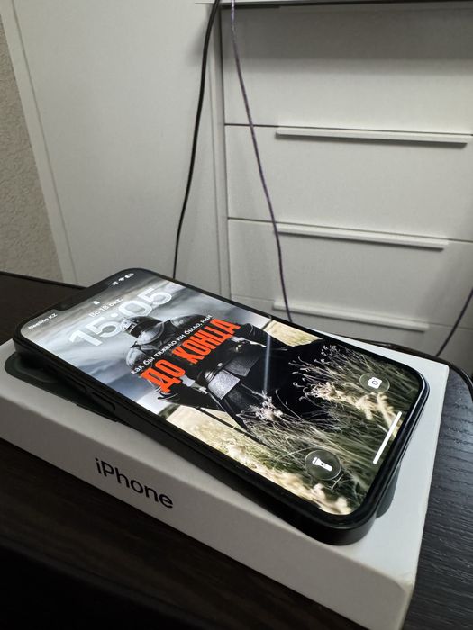 Продам iphone 13