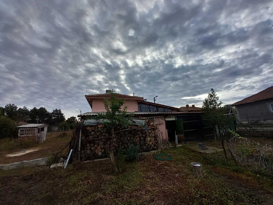 Продава се Къща в Разград, Бели Лом - 104 кв.м за 344 €/кв.м - Снимка #3