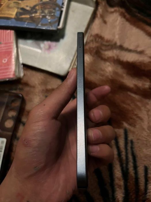 realme C65  256ГБ срочна