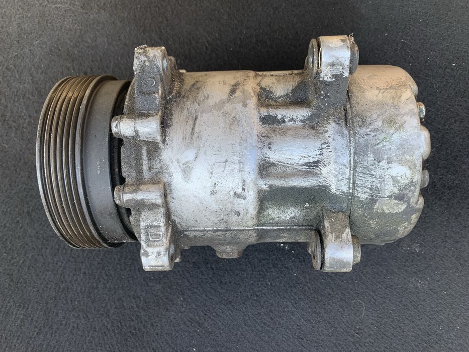 Compresor Clima AC Golf 4 1.4 1.6 Benzina 1.9 TDI 74 kw 101 cp ALH 1997-2003  VW Bora Skoda Octavia 1.4 1.6 b
