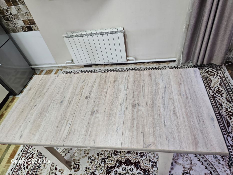 Продам стол кухонный