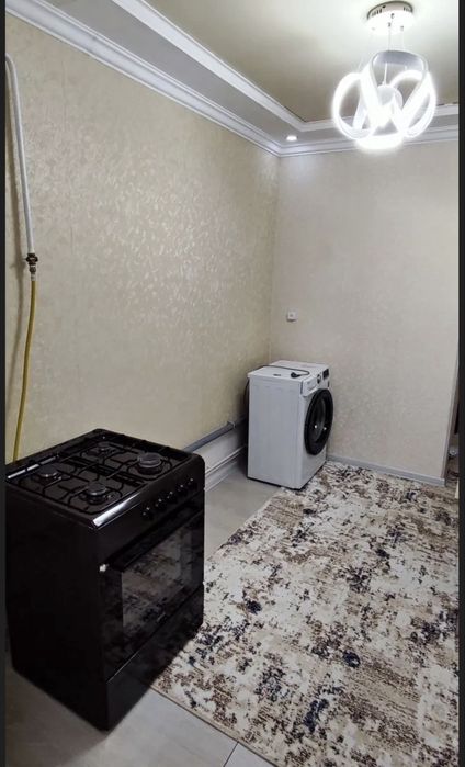 Сдается 1 ком Чиланзар 8 квартал. Напротив ТЦ Парус