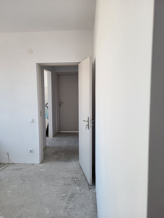 Vând apartament 3 camere Ploiesti