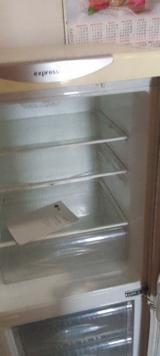 Продам холодильник