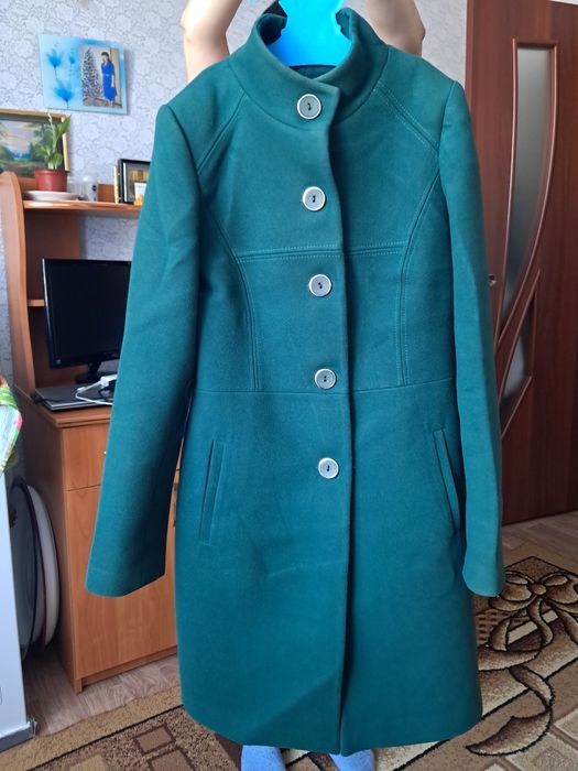 Пальто демисезонное