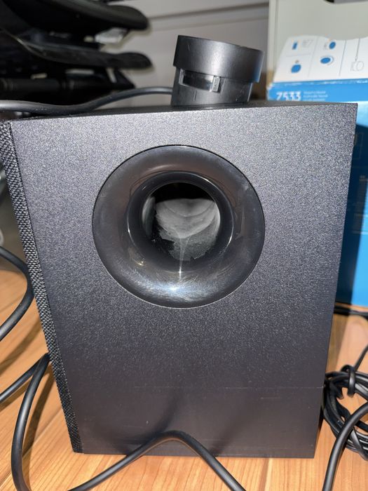 Boxe Logitech Z533 2.1 60W RMS