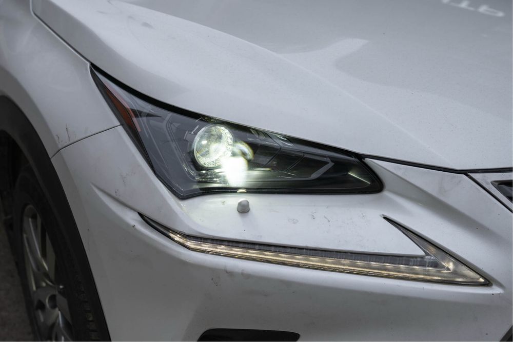 Стекла Фары Лексус / Lexus NX