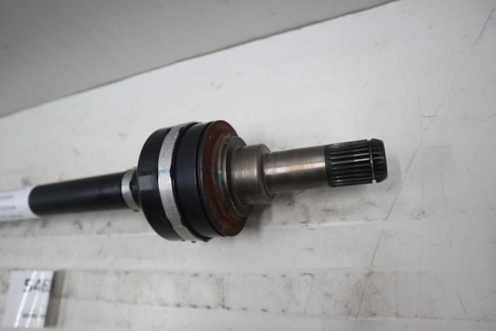 Задна лява полуоска БМВ Г32 Г11 Г12 3.0 Бензин BMW G32 G11 G12
