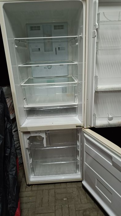 Холодильник на запчасти Panasonic