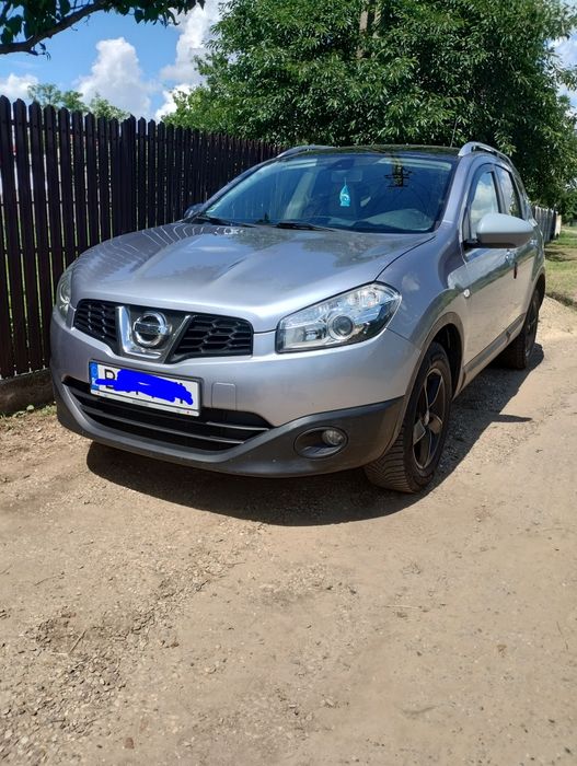 Nissan Qashqai+2