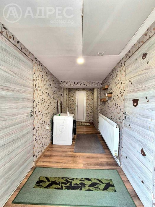 ДВЕ КЪЩИ, с. Николово, РЗП 135 кв.м., двор 1273 кв.м., с гараж