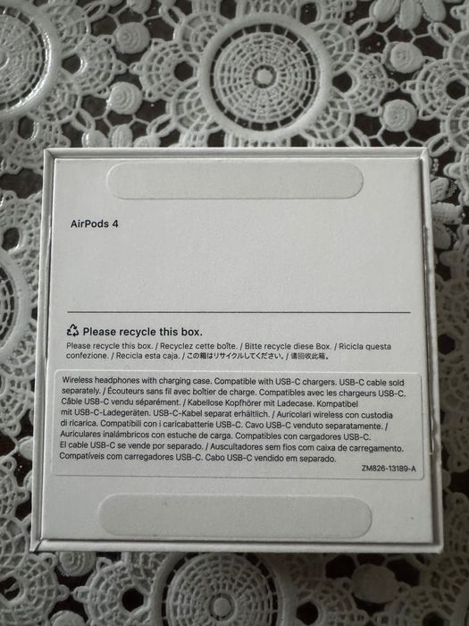 Apple AirPods 4th Gen