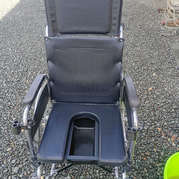 Carucior varstnici, persoane cu dizabilitati sau imobilizate, bolnavi, batrani, persoane in varsta