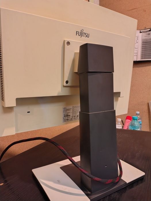 Монитор FUJITSU B24W
