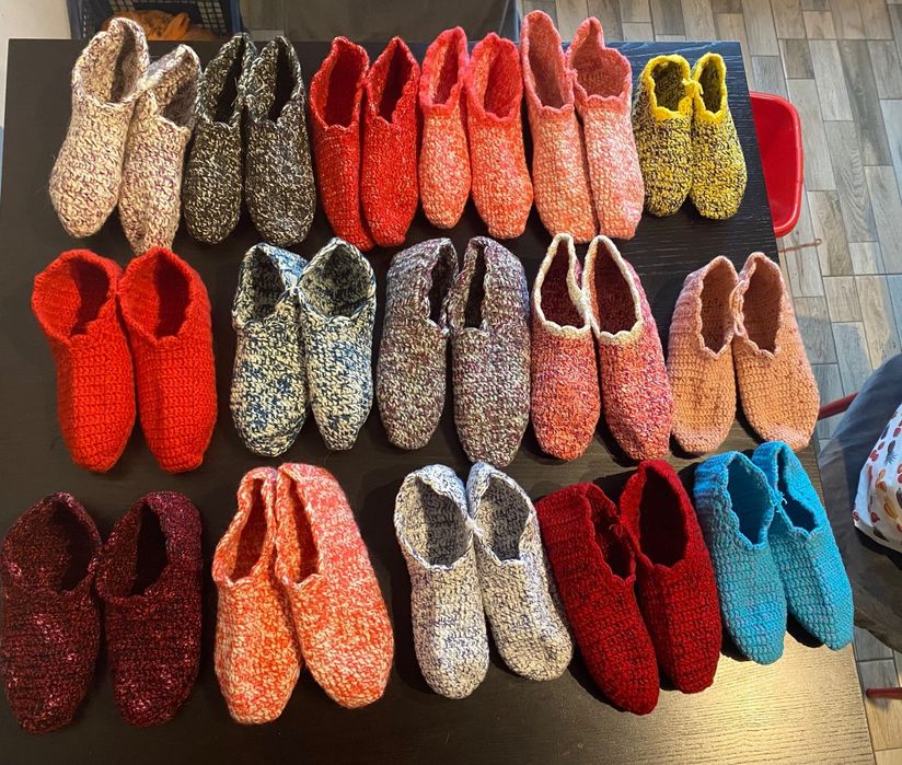 Botosei tricotati adulți și copii