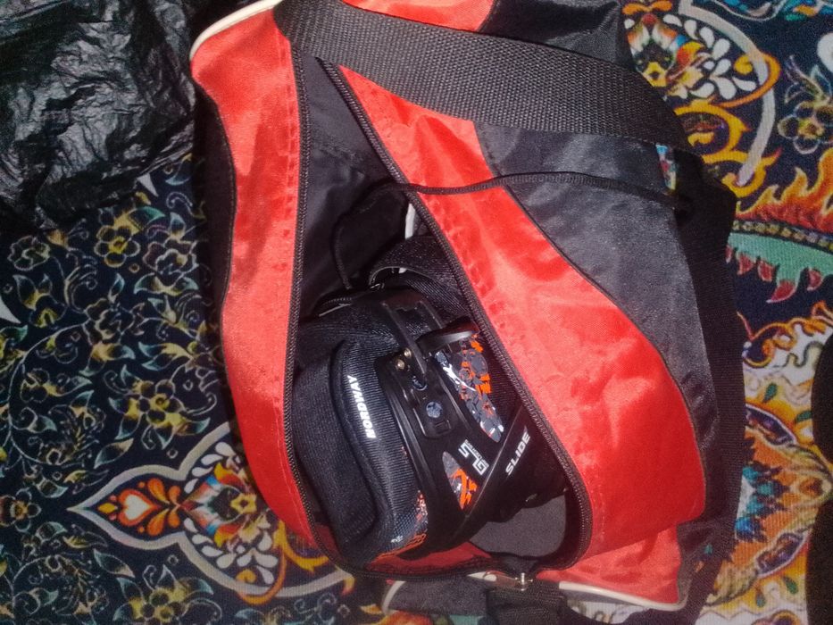 Продаю коньки ледовые