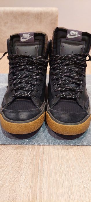 Vând ghete marca Nike