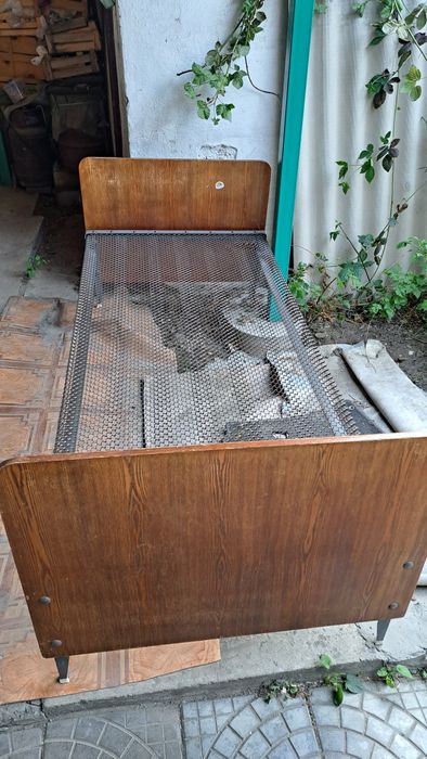 Продам советскую панцерную кровать