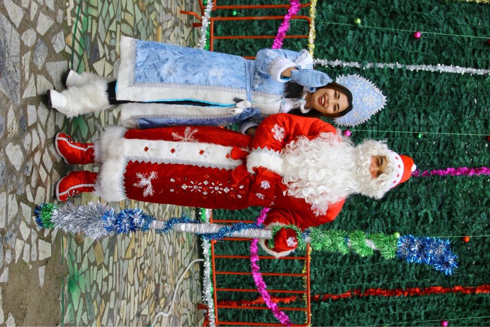 Срочно продаётся костюм Деда мороза-Снегурочки