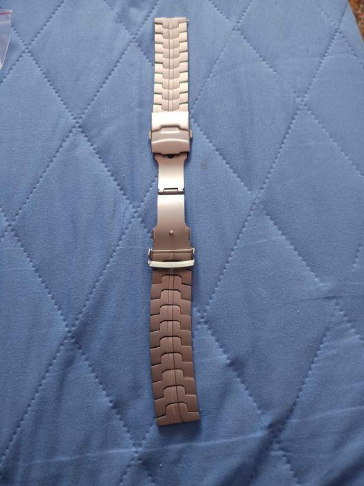 Vând brățară titan pt smartwatch samsung watch 7,absolut nouă