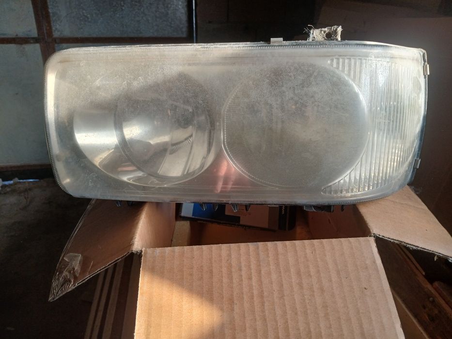 Продам фары даф 105