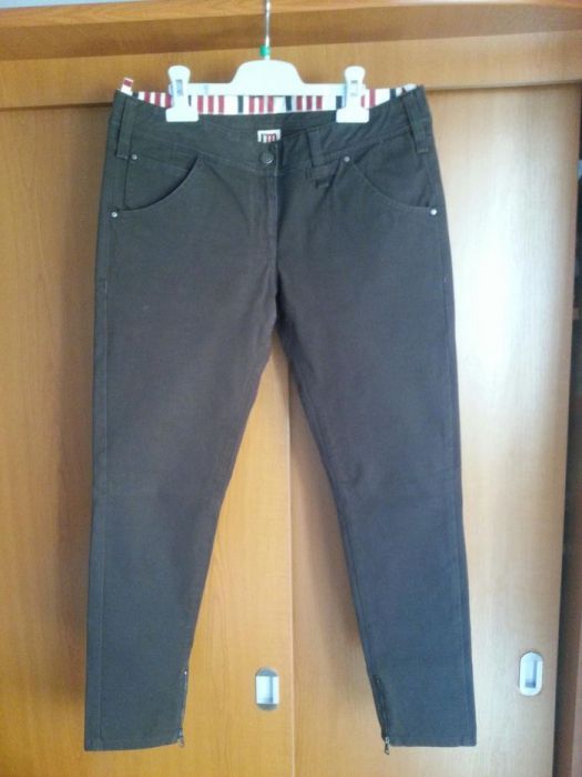 Pantaloni dama Doc (material si croiala deosebita)