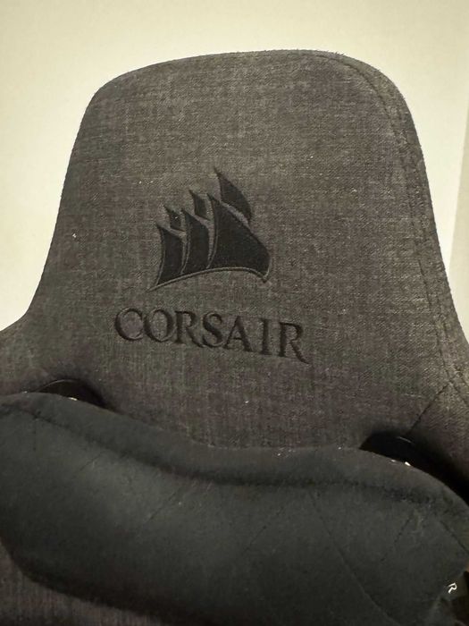 Scaun birou/ gaming Corsair