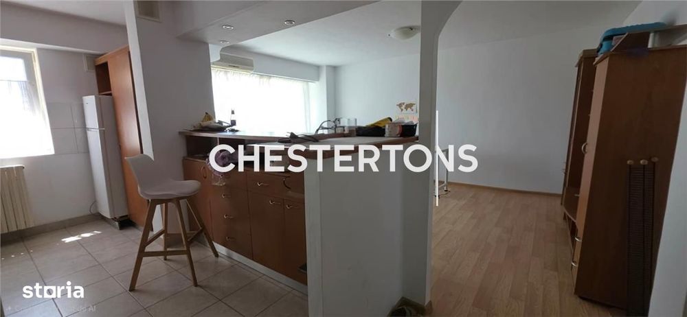 Pret redus! Vanzare urgenta apartament cu 3 camere bloc din anul 2000